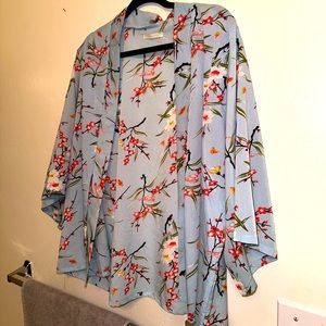 Do Everything in Love floral kimono (one size)